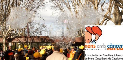 Burbujas de jabón solidarias con la Afanoc 2010