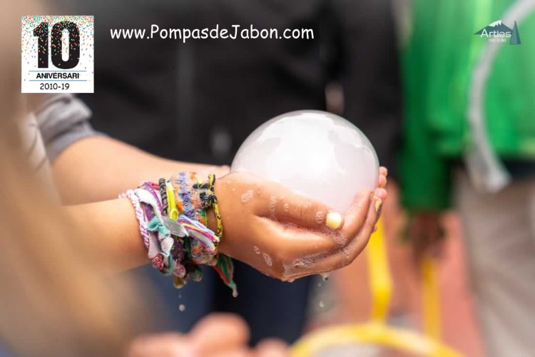 Burbujas rellenas de humo, magia en estado puro en Tarragona